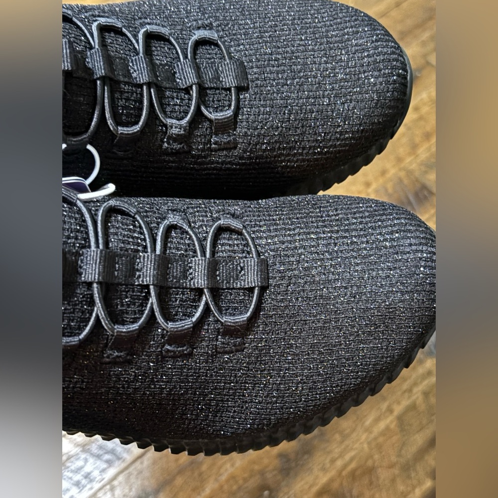 NWT Skechers Sport Shoes Memory Foam Sneakers Charlize Black Size 8 - Picture 3 of 8